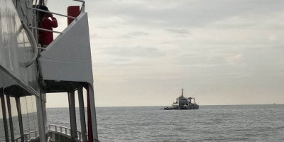 2 Kapal Pencarian Korban Sriwijaya Air Tabrakan di Laut 