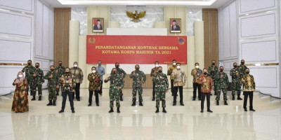 Dankormar Saksikan Penandatanganan Kontrak Bersama Secara Kolektif