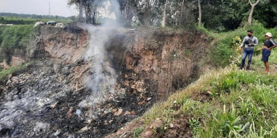 Diduga Meteor, Benda Misterius Terbang Sebelum Meledak di Tumpukan Sampah