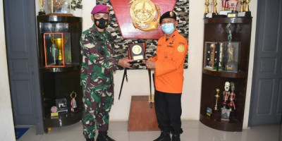 Danyonmarhanlan II Terima Kunjungan Kerja Kepala Basarnas Kota Padang