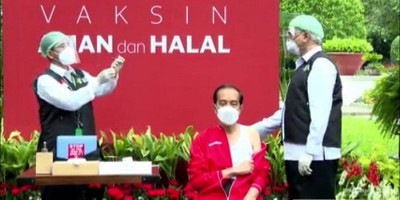 Jokowi Bareng 21 Tokoh Kembali Dapat Suntikan Vaksin Tahap Kedua, Begini Penampakannya