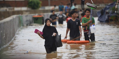 BPBD DKI Pasang Tanda Jalur Pengungsian di 267 Kelurahan