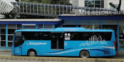 Direktur Keuangan Transjakarta Bangga Anak Buahnya Gagalkan Upaya Wanita Bunuh Diri