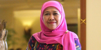Sembuh dari Covid-19, Gubernur Khofifah Mulai Kerja Lagi 