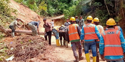 Hampir Semua Gardu Listrik Terdampak Banjir Kalsel Kembali Berfungsi 