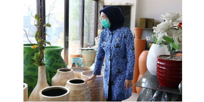 Pot Bunga Keramik Plered Jadi Primadona di Tengah Pandemi