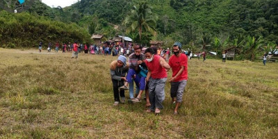 Helikopter BNPB Evakuasi Warga Sakit yang Terisolir Usai Gempa Sulbar