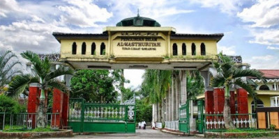 Pertama di Indonesia, Jawa Barat Sahkan Perda Pesantren 