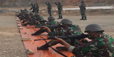 Asah Keterampilan Perorangan, Prajurit Yonmarhanlan IV Gelar Latihan Menembak 