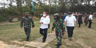 Danyonmarhanlan IV Terima Kunjungan Kajati Kepri Dalam Rangka Latihan Menembak 