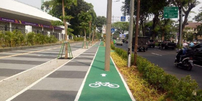 Beri Rasa Nyaman, Pemprov DKI Bangun Jalur Sepeda Permanen