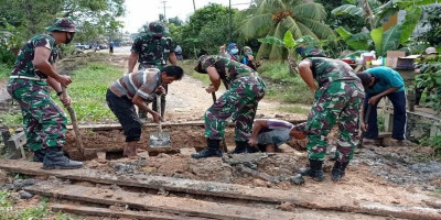Prajurit Batalyon Tankfib 2 Mar Pasmar 2 Tergabung Satgasmar Ambalat Karya Bakti Bersama Masyarakat