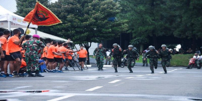 Tiga Batalyon Terbaik Menangi Perlombaan Triathlon Pasmar 1
