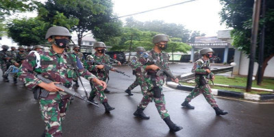 Tingkatkan Fisik Dan Kekompakan Prajurit, Yonpom 1 Marinir Berlatih Hanmars
