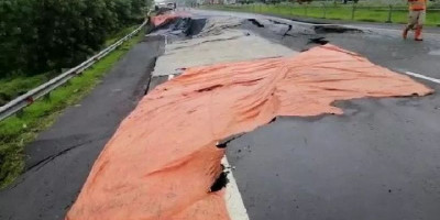 Jalur Tol Cipali Ambles, Polisi Terapkan Contra Flow