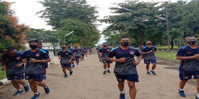 Jaga Kebugaran Dan Imunitas Tubuh, Prajurit Yonkapa 1 Marinir Laksanakan Lari Siang