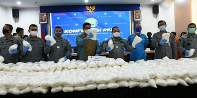 Bakamla dan BNN Gagalkan Penyelundupan 436,30 Kilogram Sabu-sabu
