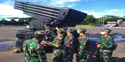Prajurit Bajra Ghosa Yonroket 1 Marinir Laksanakan Gun Drill Mlrs Vampire