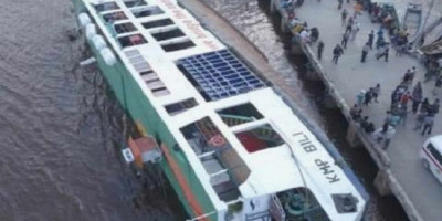 Evakuasi Masih Berlangsung, Korban Kapal Feri Terguling di Sambas Belum Ditemukan