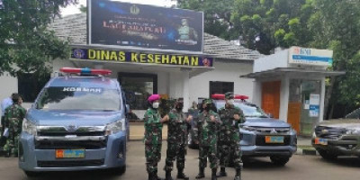 Rumah Sakit Marinir Cilandak Terima Mobil PCR