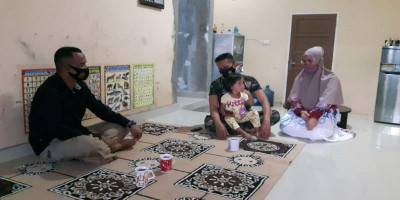 Perwira Yonmarhanlan II Anjangsana ke Rumah Prajuritnya