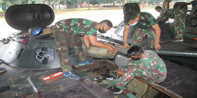 Perawatan Kendaraan Tempur BMP-3f dan Pt-76m Yontankfib 1 Marinir