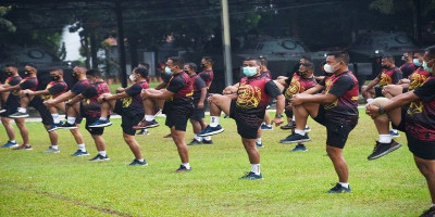 Dengan Penuh Semangat Perwira Pasmar 1 Laksanakan Olahraga Pagi