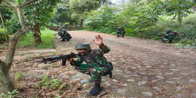 Asah Naluri Tempur, Prajurit Kuda Putih Yon Kapa 1 Marinir Berlatih Gmuk dan Serangan