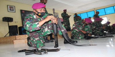 Yonmarhanlan I Gelar Lomba Bongkar Pasang Senjata Antar Kompi
