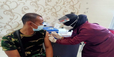 Cegah penyebaran dan penularan, Prajurit Komodo Petarung laksanakan vaksin Covid 19 tahap pertama