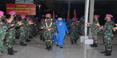 Taklimat Awal Komandan Resimen Bantuan Tempur 1 Marinir 