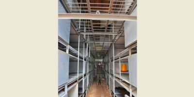 Bagian dari Program Petani Milenial, Ridwan Kamil Kenalkan Peternakan Ayam Serupa Apartemen