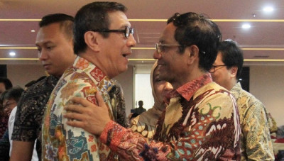 Meletakkan Harapan Kepada Prof Mahfud dan Prof Yasonna