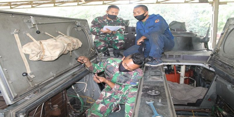 Prajurit Macan Kumbang Yontankfib 1 Mar Pemeliharaan Ranpur dan Pemanasan Gerak Tank Bmp 3f 