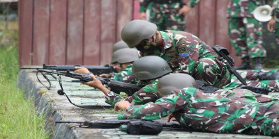 Asah Kemampuan Dan Profesionalisme, Prajurit Yonmarhanlan X/Jayapura Pasmar 3 Gelar Latihan Menembak