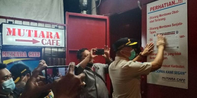 Satpol PP Jakarta Tutup 2 Kafe, Salah Satunya Diduga Milik TNI