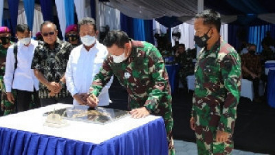 Kasal Resmikan Gedung Evert Julius Ven Kondou Dipuslatpurmar 7 Lampon