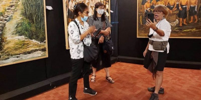 Jenny Mahastuti, Rela Datang Ratusan Kali untuk Lukis Kehidupan Suku Baduy