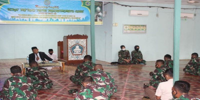 Personel Yonmarhanlan X/Jayapura Pasmar 3 Ikuti Peringatan Isra' Mi'raj Nabi Muhammad Saw 