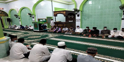 Bersama Tokoh Masyarakat, Prajurit Yonmarhanlan XII Ikuti Peringatan Isra' Mi'raj Nabi Muhammad Saw 1442 H/2021 M 