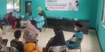 Siloam Hospitals Lippo Cikarang Gelar Pengobatan Gratis Pasca Banjir di Muara Gembong