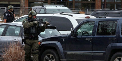 Penembakan Brutal di Toko Swalayan Tewaskan 10 Orang