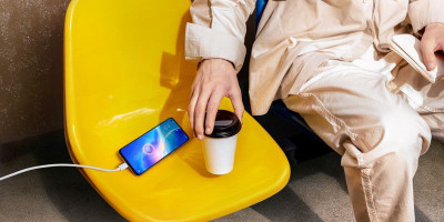 Kiat Aman Agar Baterai Smartphone Awet