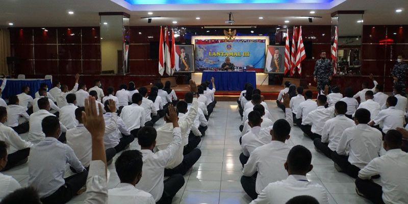 Calon Prajurit Bintara TNI AL Rute Jakarta Siap Menuju Seleksi Tingkat Pusat  