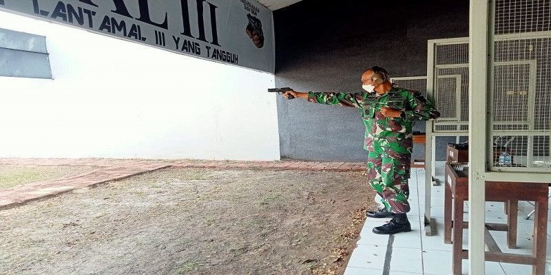 Uji Kelayakan Pemegang Senjata Api Yonmarhanlan III Jakarta