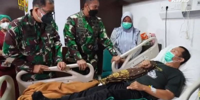 Semangat Moril KSAD untuk Prajurit yang Lumpuh Akibat Tersengat Tawon
