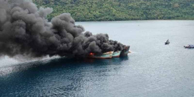 10 Kapal Illegal Fishing Ditenggelamkan di Laut Natuna