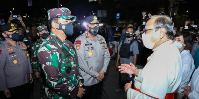 Panglima TNI Tinjau Pengamanan di Gereja Katedral Jakarta