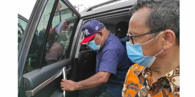 Gubernur Lukas Enembe Akui Masuk PNG Lewat Jalur Tikus 