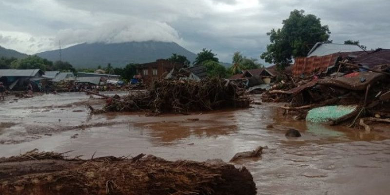 41 Orang Meninggal Dunia dan 27 Masih Hilang Akibat Banjir Bandang dan Tanah Longsor di Flores Timur
